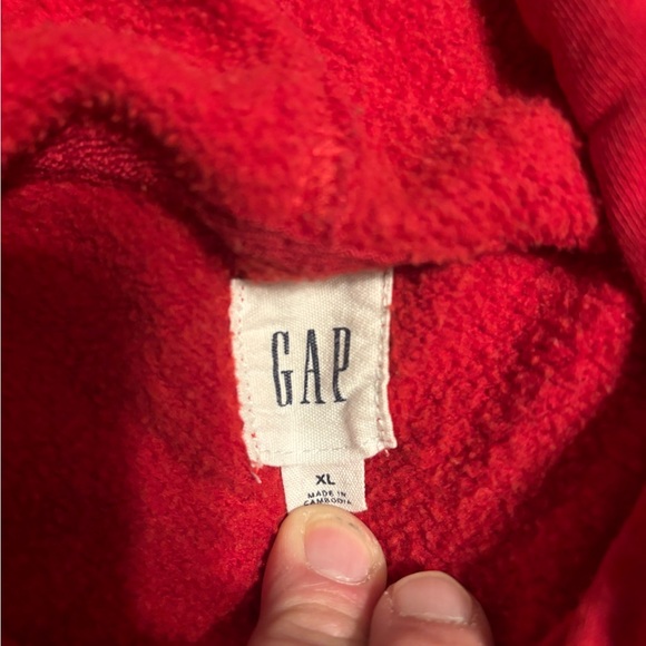 Red Gap Hoodie Size XL very comfortable great condition - Picture 2 of 3